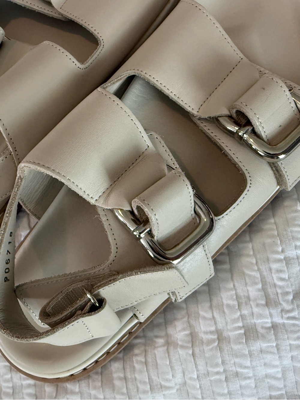 ALOHAS Cream Leather Double-Buckle Sandals - Picture 3 of 11